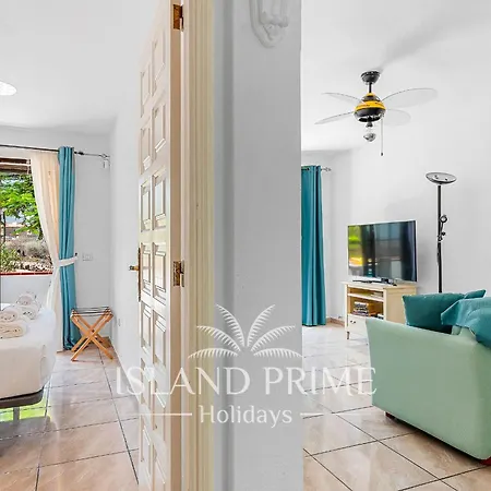 Chillout Terrace In Heated Pool Complex Apc21